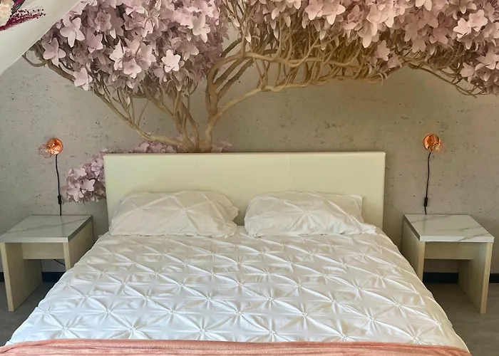 Appartement [rêve Rose] équipé, Wifi, Vue Lourdes